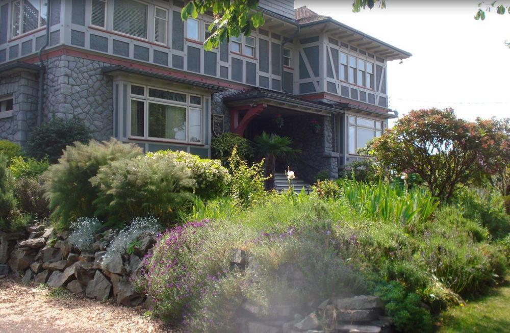 Dashwood Manor Seaside Bed & Breakfast Victoria Exterior photo